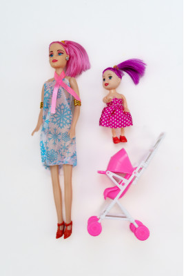 Лялька з донькою 